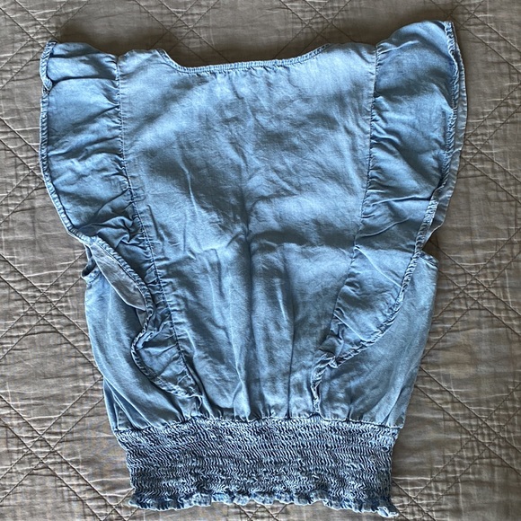 •Haute Monde• Denim Ruffle Sleeve Smocked Waist Top - Picture 2 of 5